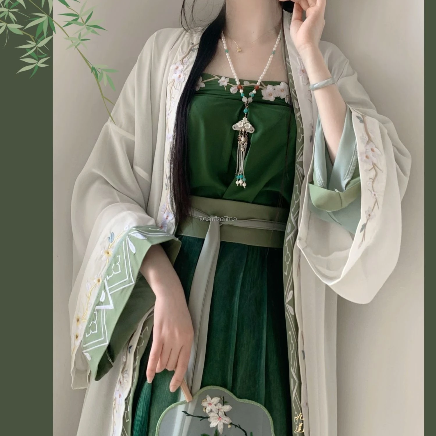 

2024 Hanfu woman chinese embroidery national style Song dynasty long coat vest pleated skirt retro daily elegant hanfu set w667