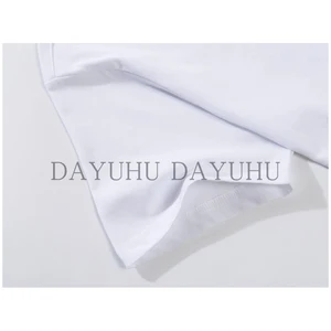 أفضل 8 ملابس نسائية مبيعا في 60 عاما - رقم 6