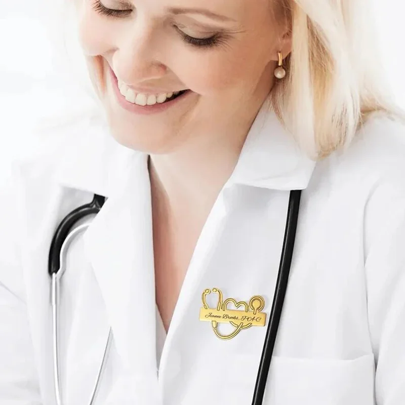 

Брошь для значка медсестры из нержавеющей стали на заказ с выгравированным именем и текстом, аксессуары для платья медсестры