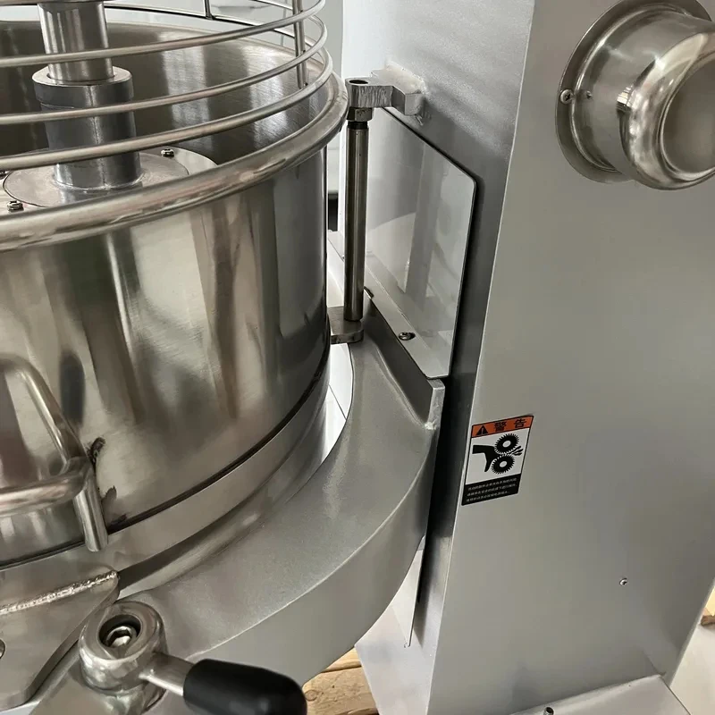 Industrial Horizontal Commercial Mixing Dough Kneading Factory Outlet Flour Mixer hine