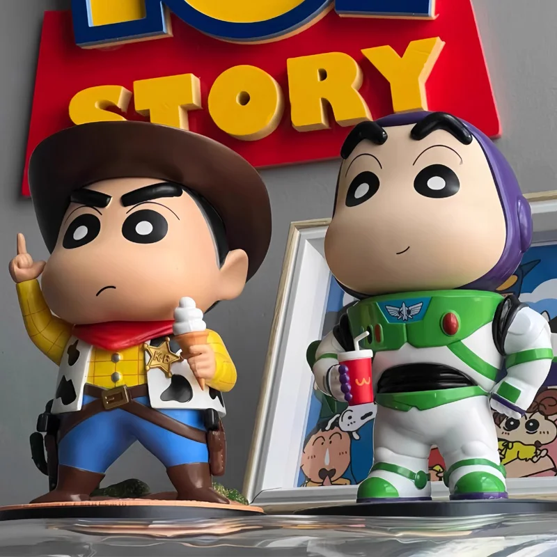 Muñeco Decorativo Hecho a Mano de Crayon Shin-chan, Woody y Buzz Lightyear, Regalo de Cumpleaños, Serie GK Shin-chan