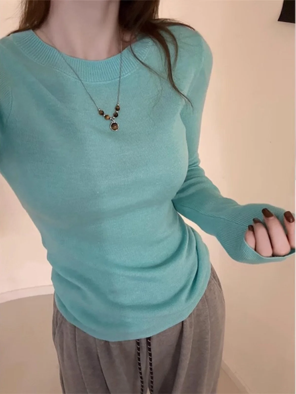 

Korean Style Green Long Sleeve Knitted Slim Fit Short Top Women's Autumn Winter New Arrival High End Feeling Sweater Base Shirt