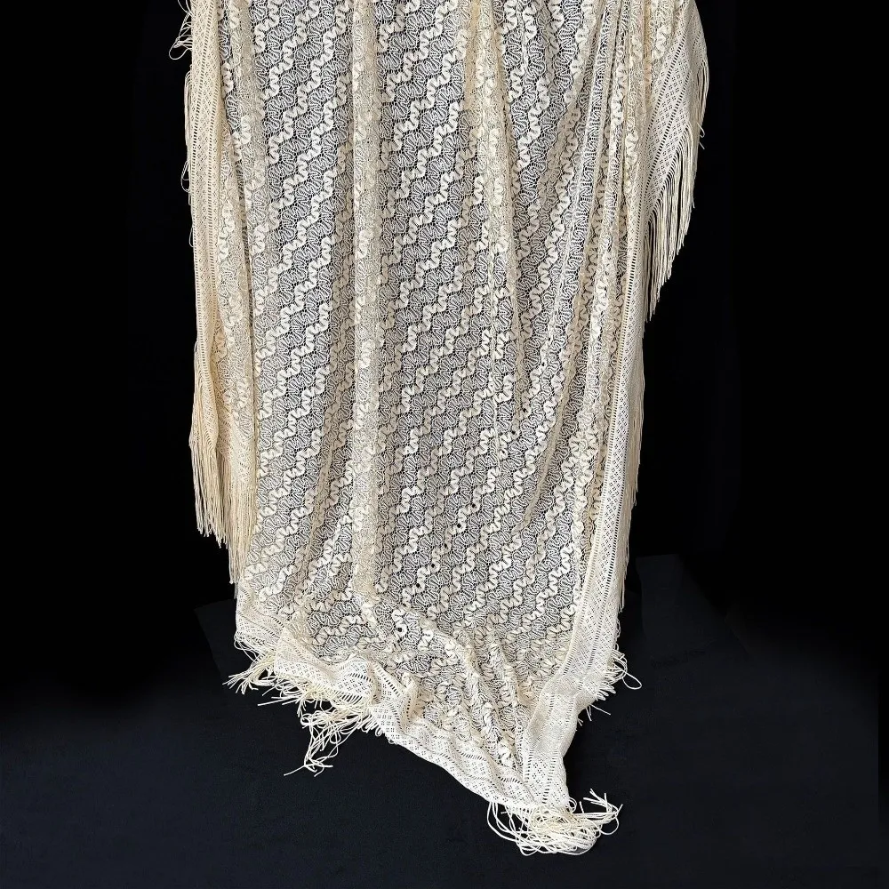 Versatile 140×140cm Lace Shawl Hollowed-out Design Elegant Knitted Shawl Breathable Evening Gown Shawl for Women