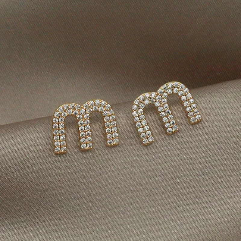 Fashion Brand Jewelry Full Crystal letter M Earrings Zirconia Stud Earrings for Women Party Accessories