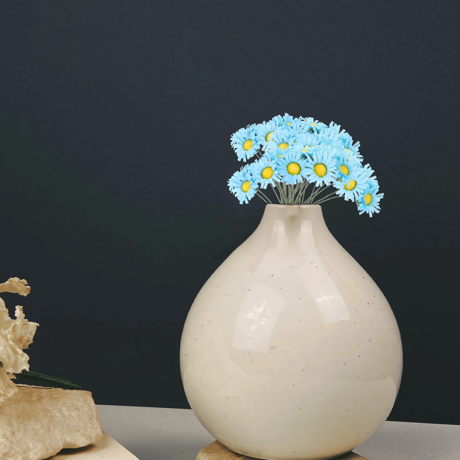 

100pcs Artificial Home Office Decor Wedding Crafts For Holiday Artificial Daisy Flower Daisy Flower Stems Flowers