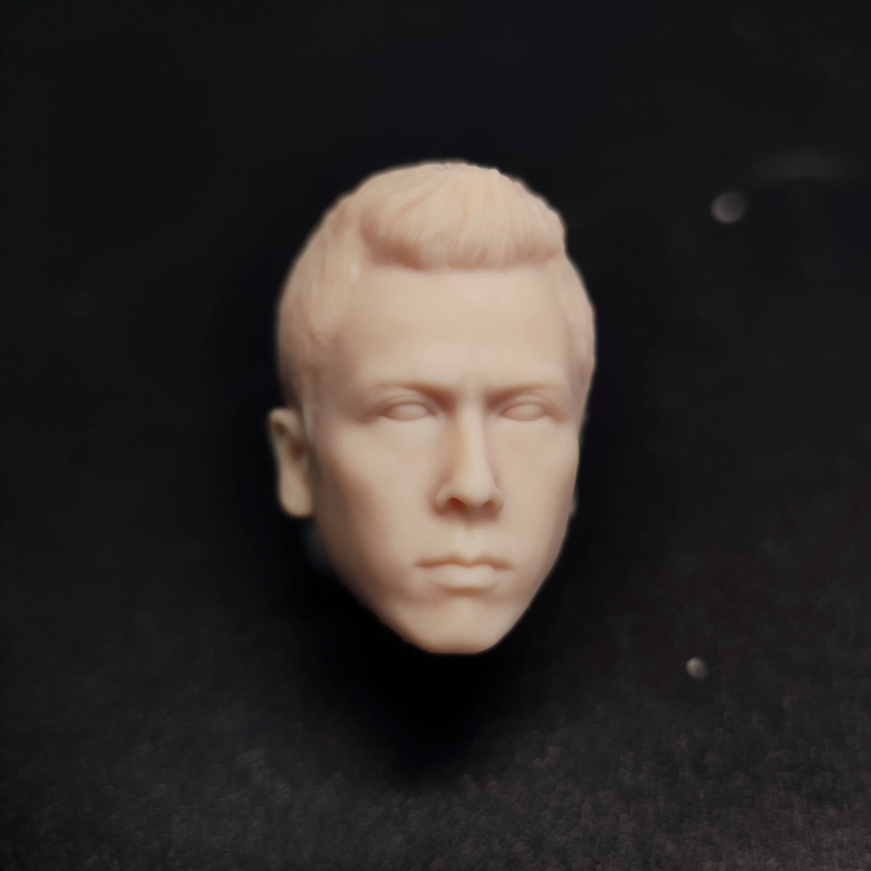 

HL1777 DIY Customized 1/18 1/12 1/10 Scale D Y Kung Fu Unpainted Head Sculpt for 3.75" 6" 7" Figure SHF ML Mafex Mez NECA Mcf