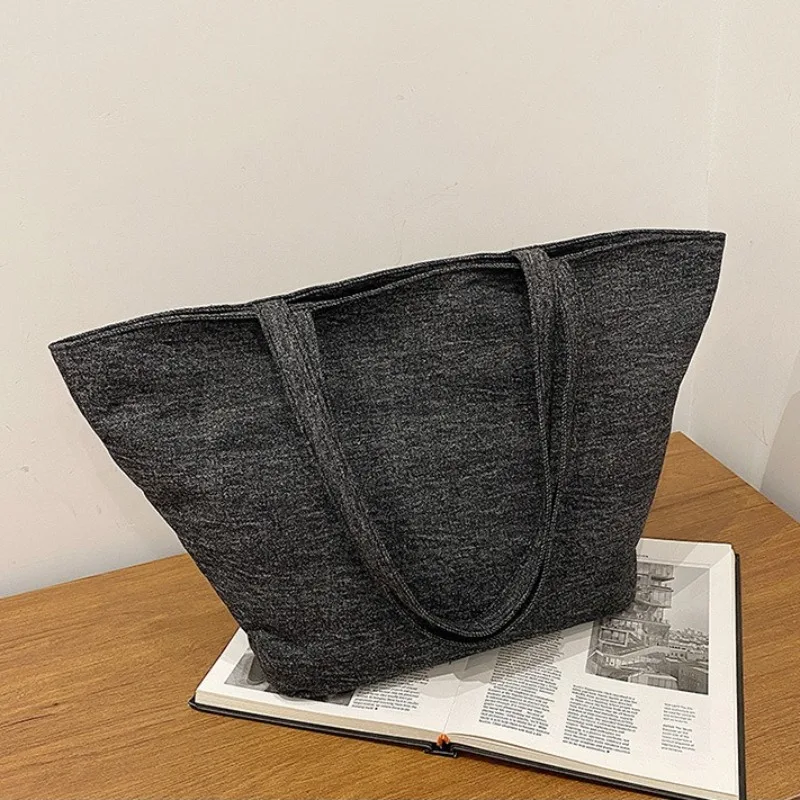 حقيبة يد ديزني ميكي ماوس القماشية للنساء حقيبة كتف ذات سعة كبيرة باللون الأسود للسفر والتسوق والمدرسة #4