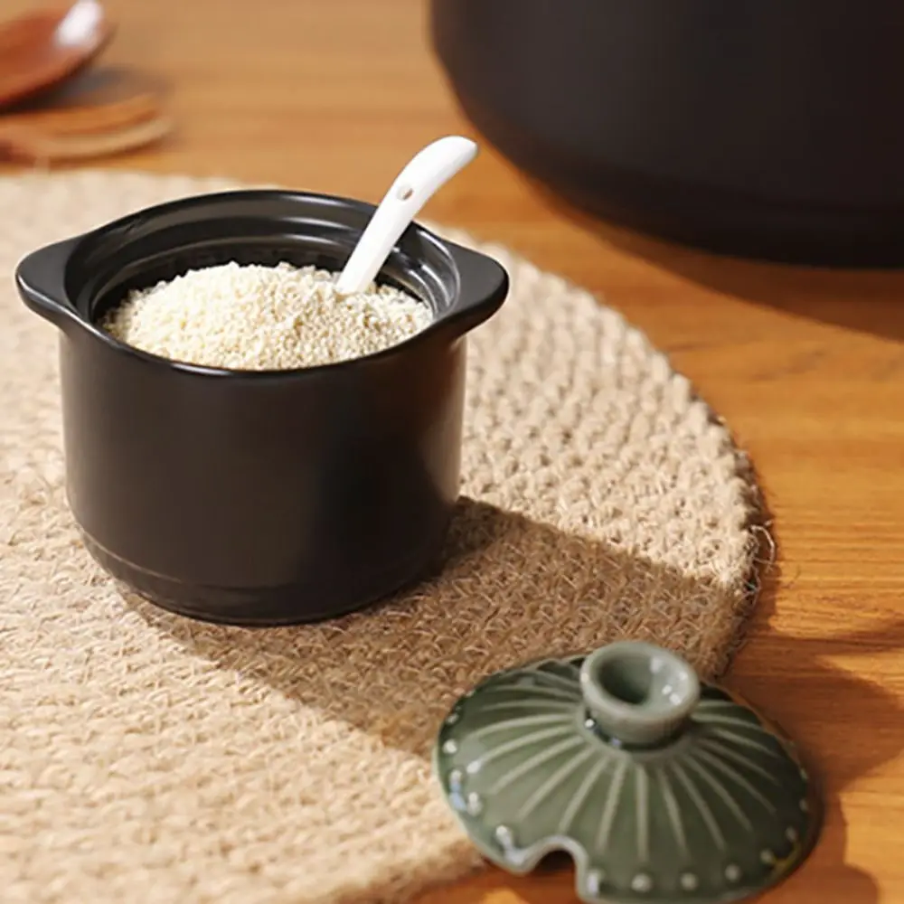 

Japanese Style Ceramic Seasoning Jar Dust-proof With Spoon Spices Storage Box Moisture-proof Stew Pot Countertop