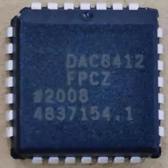 

IC new original DAC8412 FPCZ DAC8412 PLCC28 High quality products