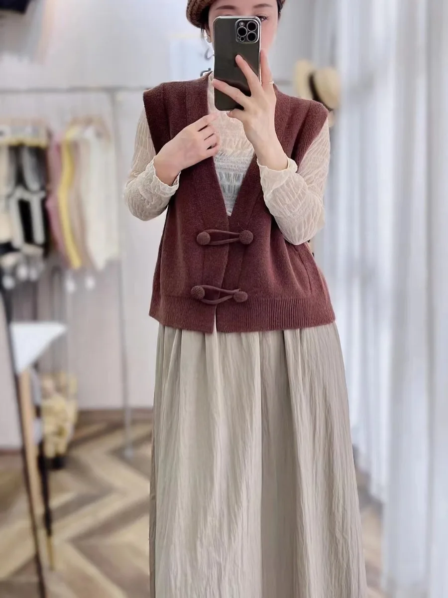 Vintage Chinese Style Women's Knitted Waistcoat Spring Autumn Fashion Button Loose V-Neck Office Lady Casual Sleeveless Vest