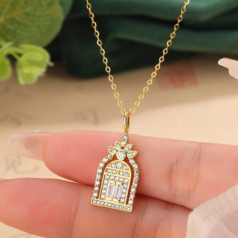 The new door of happiness pendant necklace Seiko micro set with diamond cage all over the collarbone chain