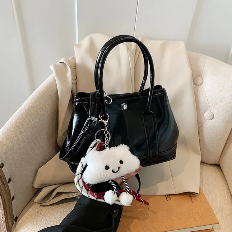 

Elegant Tassel Crossbody Bag For Women Designer Inspired Bohemian Leather Bag