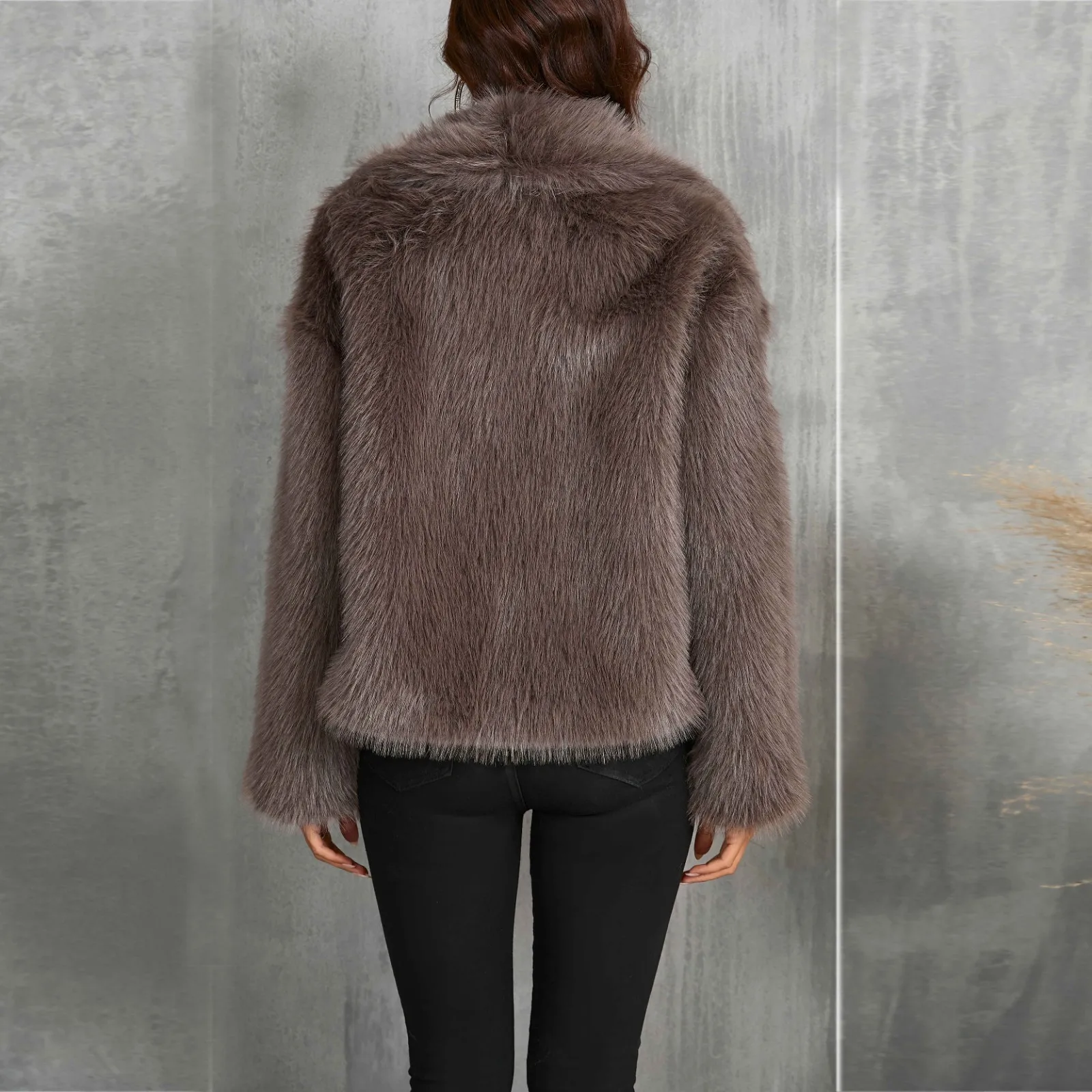 Winter New Fashion Gradient Fluffy Fur Coat Women High Street Luxury Big Fur Collar Faux Fox Fur Jacket Female Overcoats