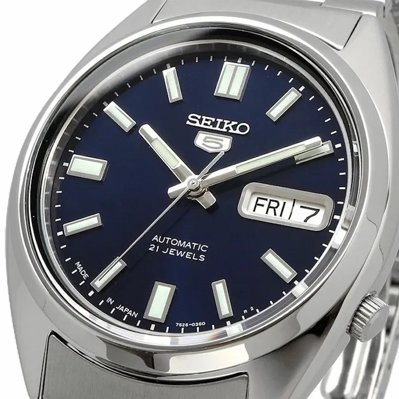 SEIKO 5 Sports SNXS77J1 Reloj Automático para Hombre de 37mm con Esfera Azul, Brazalete de Acero, Cristal Hardlex, Resistencia al Agua 30M, Luminoso, con Indicador de Día y Fecha, Movimiento 7S26