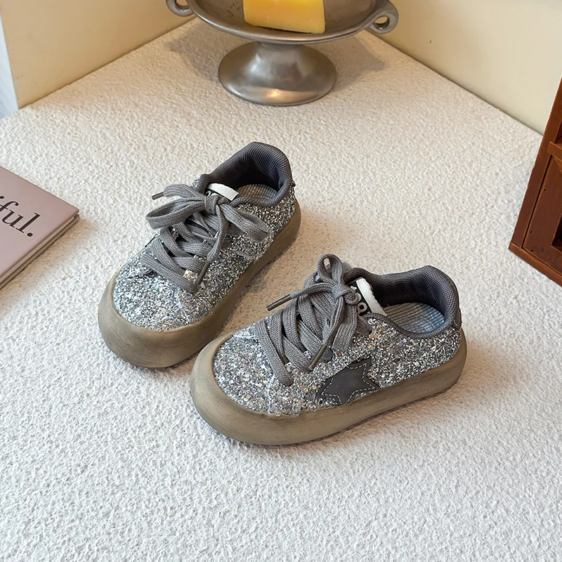 Children's Casual Shoes 2026 Spring Autumn New Style Lightweight Breathable Sports Shoes Trendy Starry Low Top Board Shoes