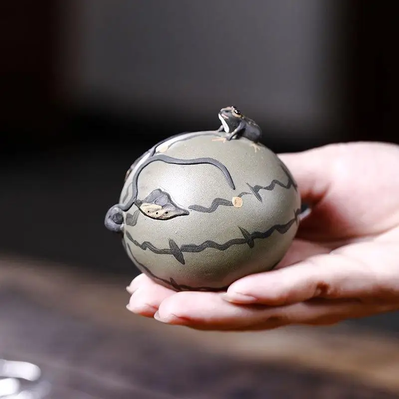 1Pc Yixing Purple Clay Handmade Tea Pet Decor Watermelon Spraying Frog Ceramic Craft for Home Table