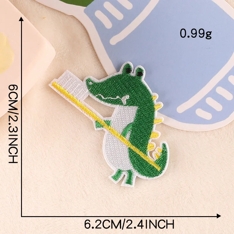 50 stücke viel Eisen Patches für Kleidung zufällige Kinder niedlich auf Anime Mädchen Jungen kleine Stickerei DIY Bulk Mix Pack Sets Parche Baby nähen – Detail 5