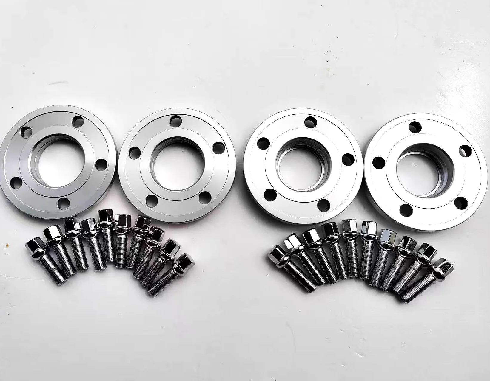 2PCS 10MM PCD 5x112 Tire Fitment CB=66.6mm Widen Wheel Spacers with Ball Thread 14X1.5 for Mercedes Benz