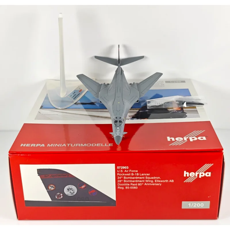 Herpa 1/200 Scale U.S. Air Force B-1B B1B Cavalry Bomber Diecast Alloy Aircraft Model Collectible Decorative Ornament