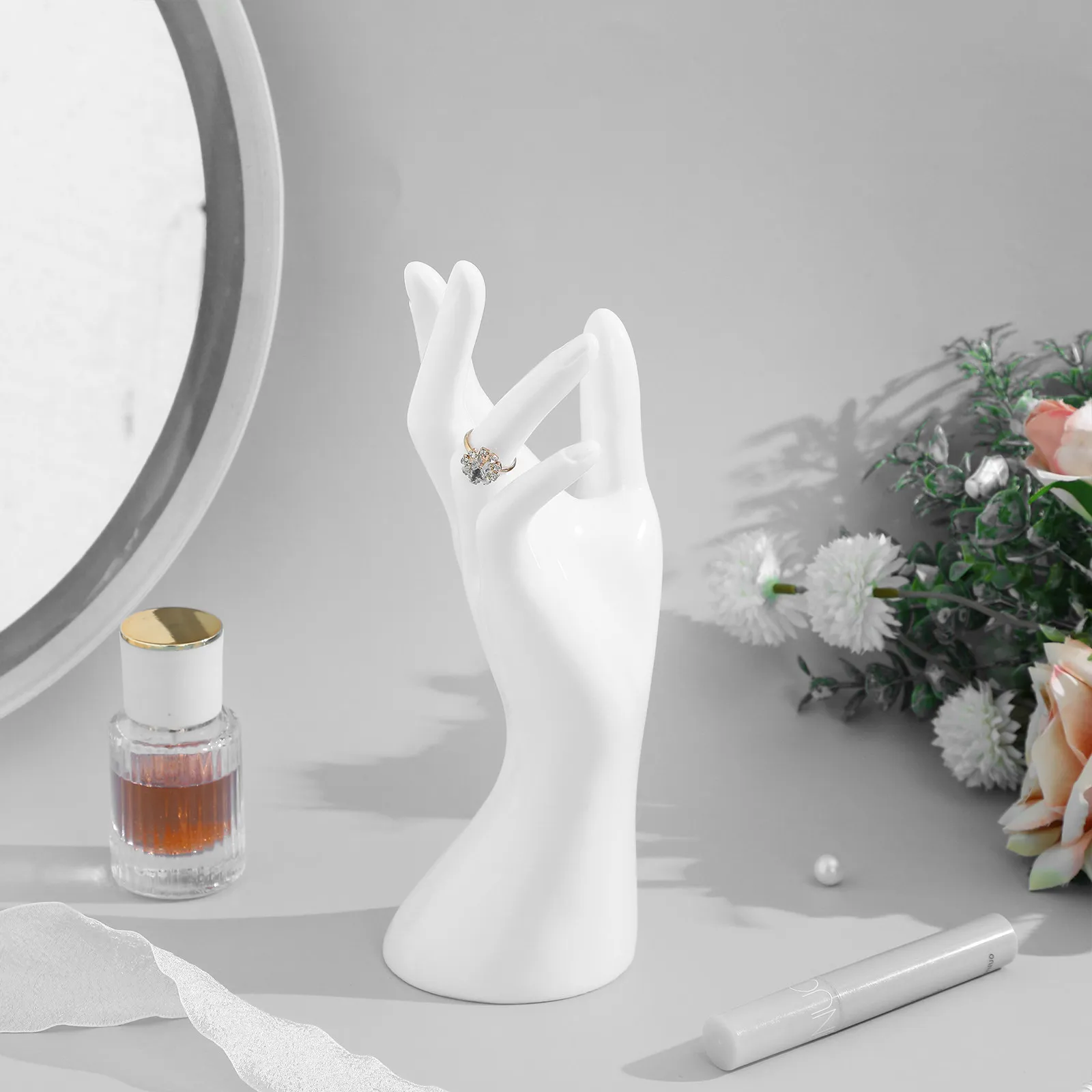 

2pcs Hand Display Stand White Creative Mannequin Hand For Jewelry Rings Bracelets Watches Gloves Organizer Storage Rack Decor