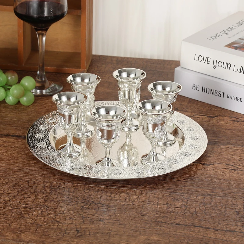 

6 шт., креативный набор стекол Baijiu для домашнего использования, европейский металлический бокал для вина с подносом, праздничный декор, кухонные принадлежности