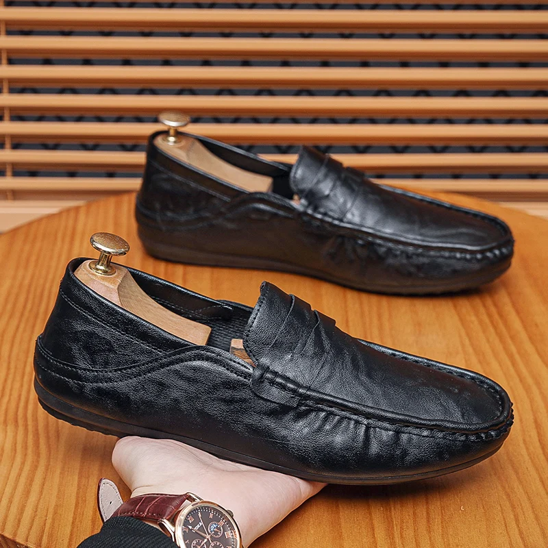 100% Top-Grain Loafers with Elegant Design for Business and Casual Settings  Men’s Stylish Fashionable Slip-On Design