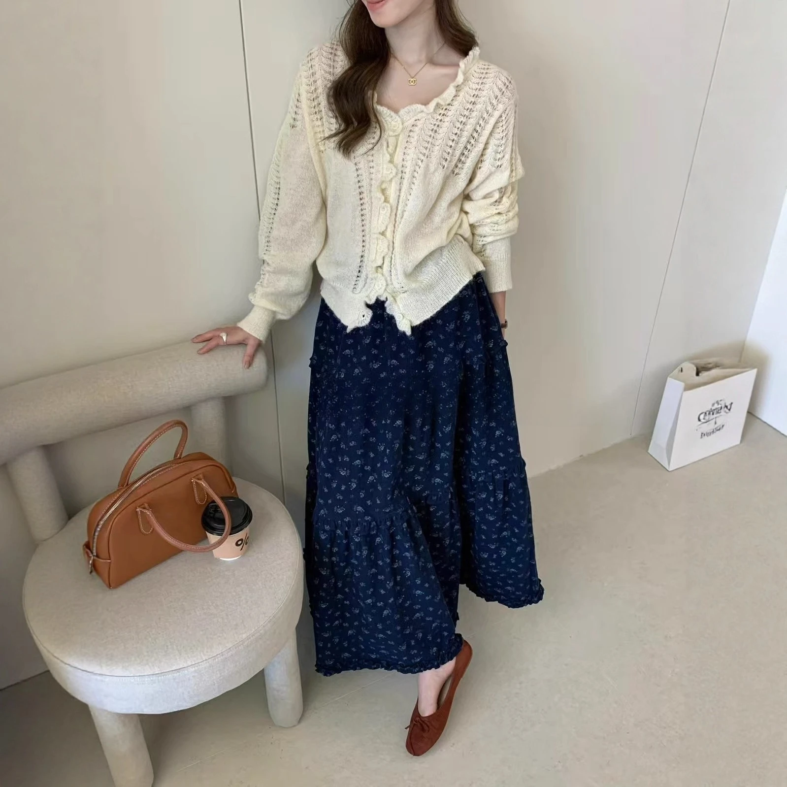 

Korean Small Fresh Floral Long Skirt Autumn New 2025 Lazy Sweet Midi Skirt