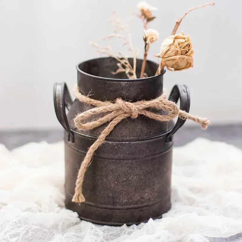 Retro Vase Iron Art Flower Bucket Vintage Old Tin Furnishings Props Garden Milk Jug Single Plant Pot Vase Decor Ornament