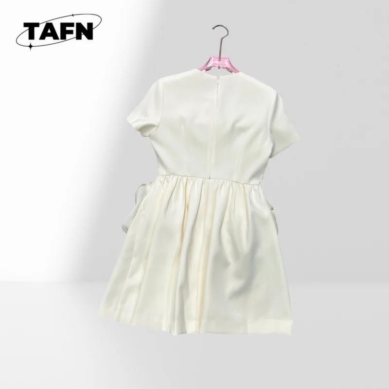 클래식 스타일 캐시미어 드레스 – 캐주얼한 경우를 위한 레트로 디자인 캐시미어 드레스 – 우아하고 트렌디한 AI15103