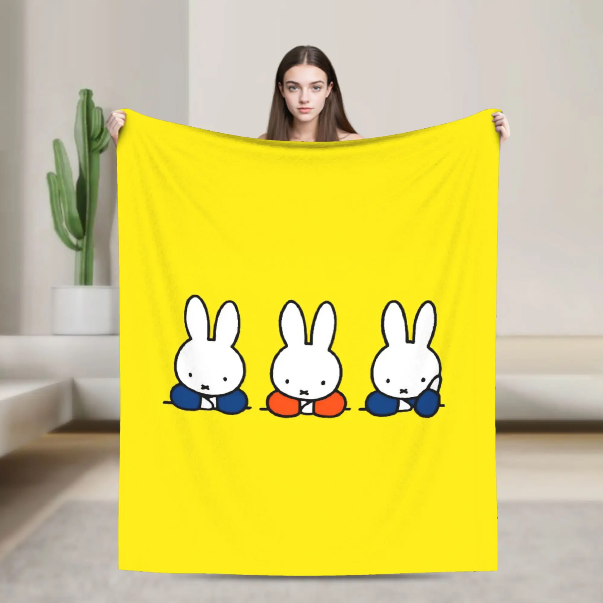 Miffyy Cute Blankets Velvet Decoration Pattern Multi-function Lightweight Thin Throw Blankets for Home Car Plush Thin Quilt