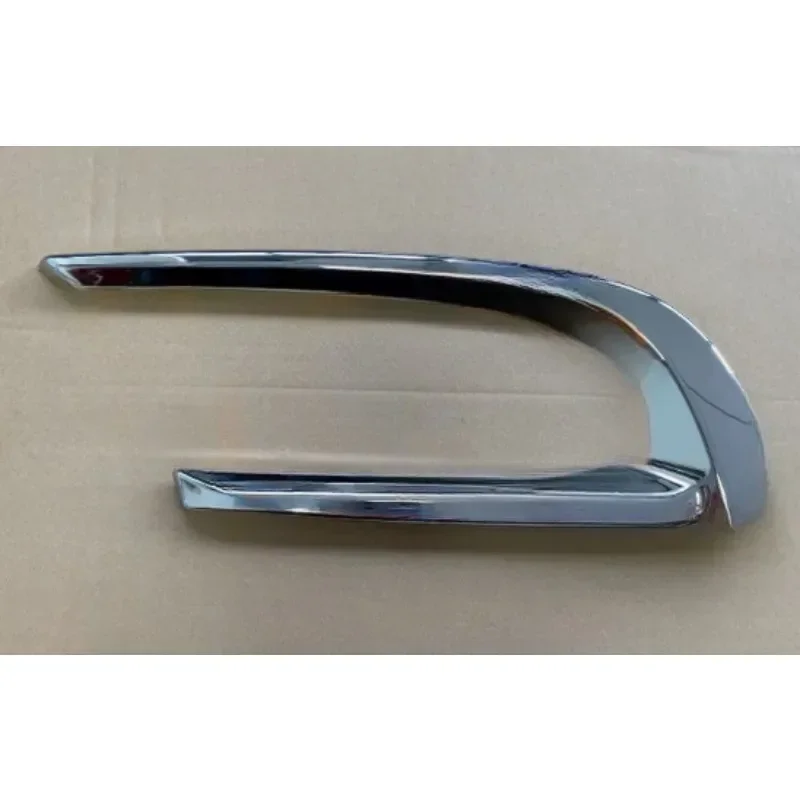 2031034 2031035 Left Right Chrome Front Bumper Headlight Decorative Frame For Scania Truck G440 P410