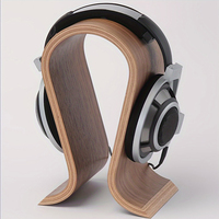 Headphone stand U-shaped wooden, wooden headphone stand Desktop headphone display stand, suitable for almost all headphones.