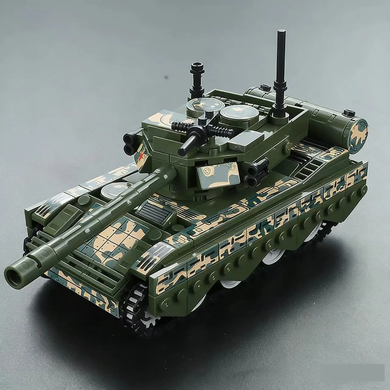 

380pcs Classic Rotating Tracks Heavy Tank Model Building Blocks Set Army Weapons Soldiers Bricks Kids Toys Children Gifts