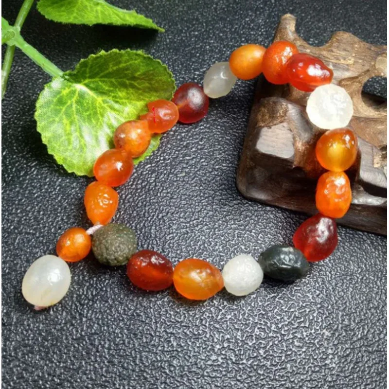 stone from Alashan Gobi, veined , sugar heart agate bracelet - view 3