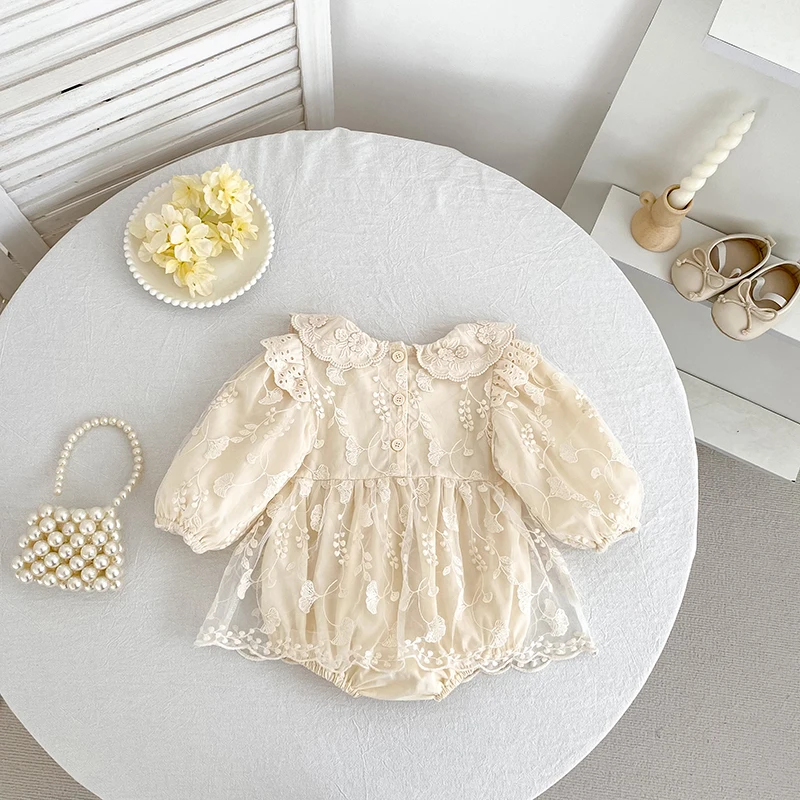 Baby-Mädchen-Strampler aus Spitze, langärmelig, mit Stickerei, Peter-Pan-Kragen, Body, Neugeborenen-Overall, beige, Geburtstags-Foto-Outfit, 0-24 Monate – Detail 4