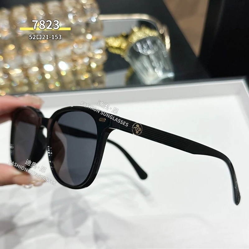 

​​2025 Clover Sunglasses Polarized UV400 Luxury Lightweight, Hollow Temple Women Men Driving Fashion Anti-Glare Designer Frame​​