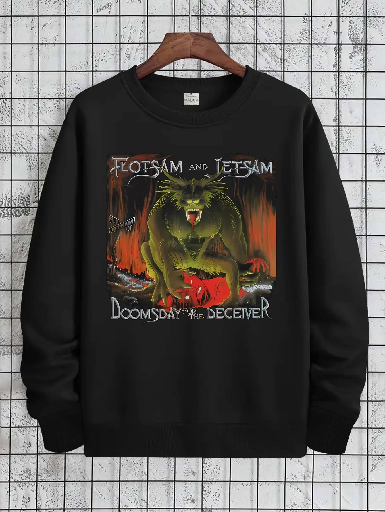 

Мужская повседневная толстовка с круглым вырезом с рисунком — черный дизайн FLOTSAM & JETSAM DOOMSDAY DECEIVER с мифическим существом и пламенем