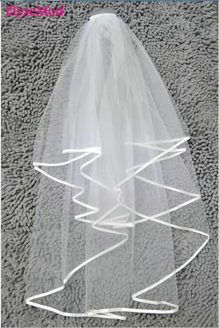 

Popular White Ivory 2 Layers Bridal Veils with Ribbon Edge Short Bridal Veil Wedding Accessories Real Photo