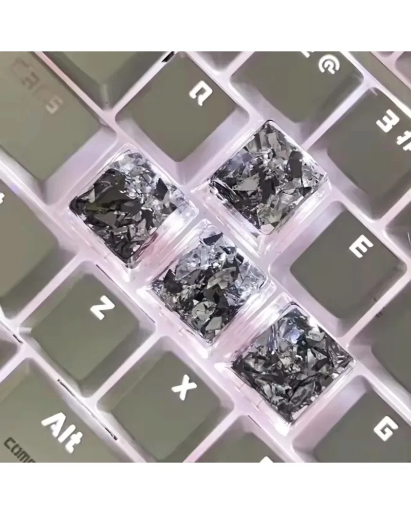 

Epoxy Transparent Shell Paper Keycap Colorful Resin Craft Cross Shaft Mechanical Keyboard Wholesale
