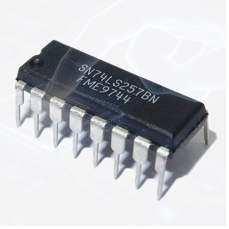 (5-10-20-30-100PCS) 210EH DIP-4 AQY210EH