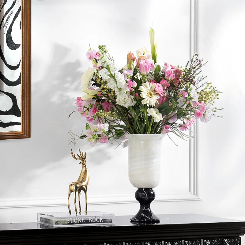 all foot retro black and white color matching dining table tea room flower arrangement abstract mix and match ornament