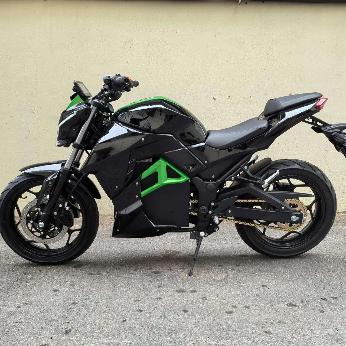 Stlf 3000W High Quality Electric Racing Motorcycles Long Distance 100KM Max Speed With 72V Removable Lithium BatteryRussian Cert