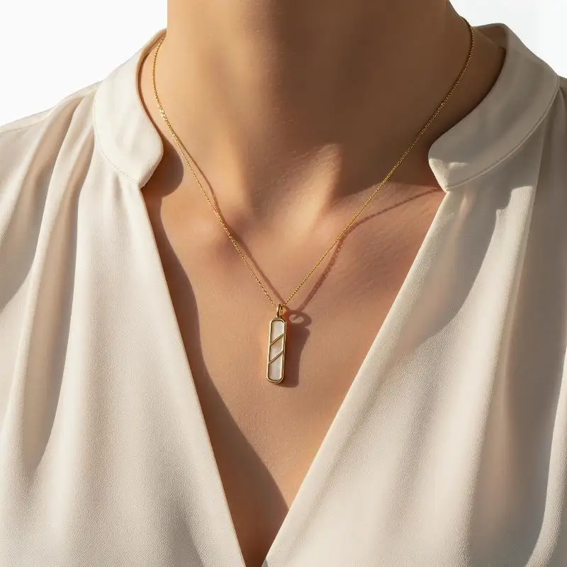 Vergoldete Anhänger aus Naturmuschelperlen mit verschiedenen religiösen Motiven für die Herstellung von DIY-Schmuck, Halsketten, Armbändern und Geschenken. – Detail 4