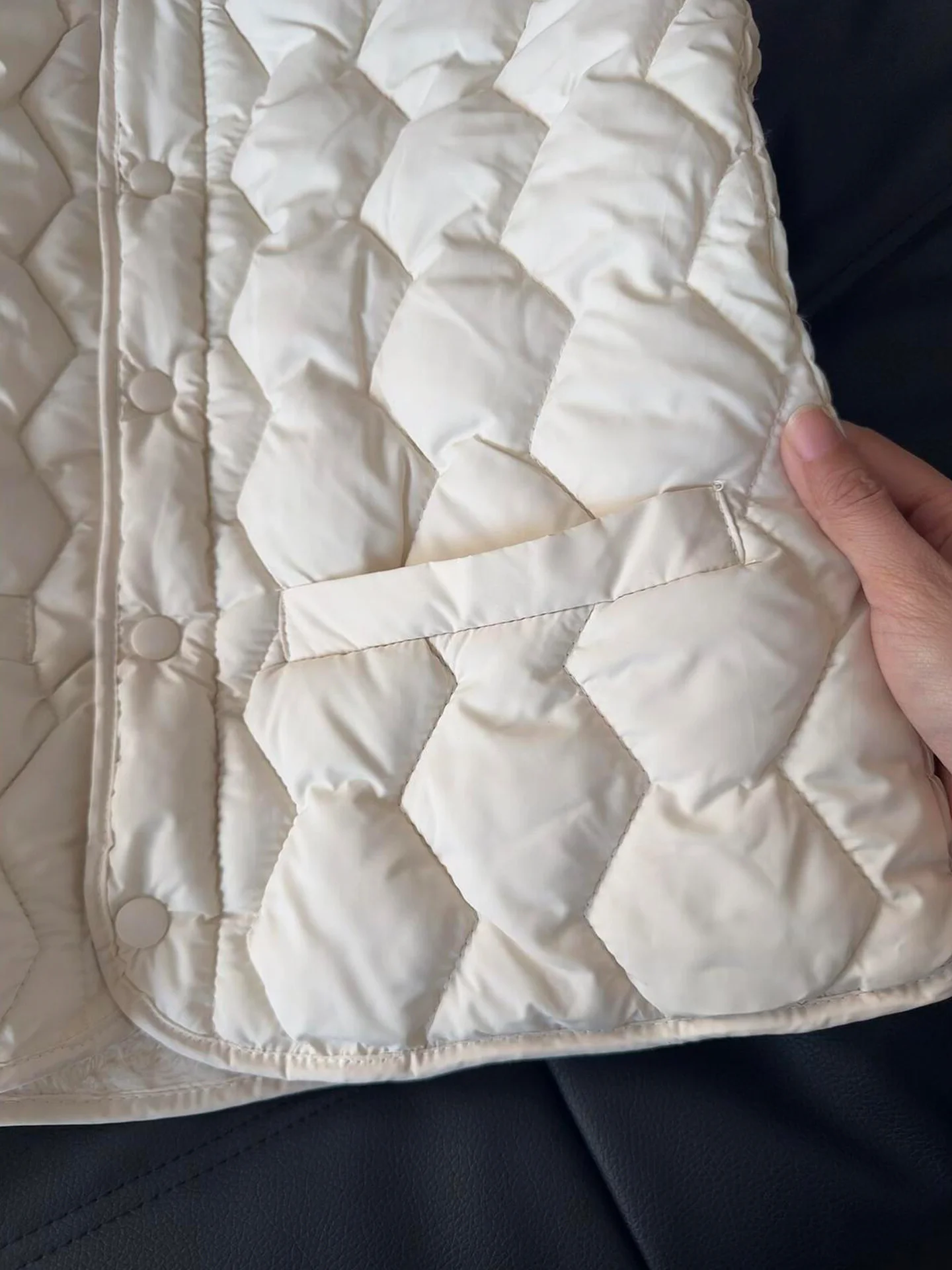 Chaleur couleur Pure Svel gilet superposition vêtements intérieurs coréen Sle 2025 hiver Faion trajet v-ne bouton unique poète Art