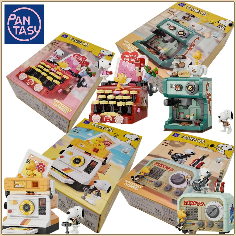 

Original Pantasy Snoopy Building Blocks Anime Cartoon Retro Machine Series Puzzle Assembly Desktop Ornament Model Toys Fun Gifts