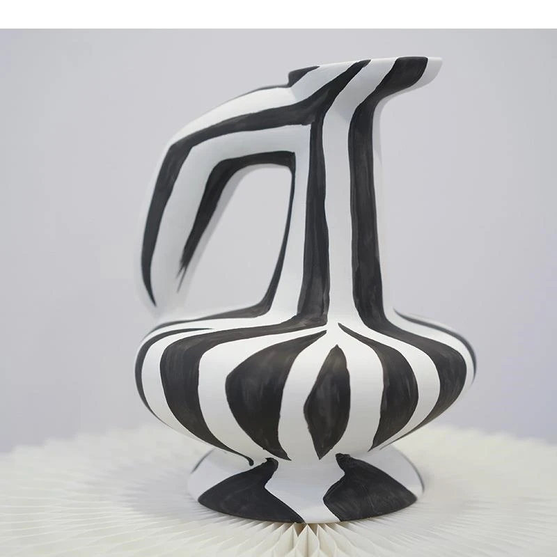 Black and White Stripes Ceramic Vase Flowers Pots Desk Decoration Artificial Flower Decorative Floral Arrangement Vases