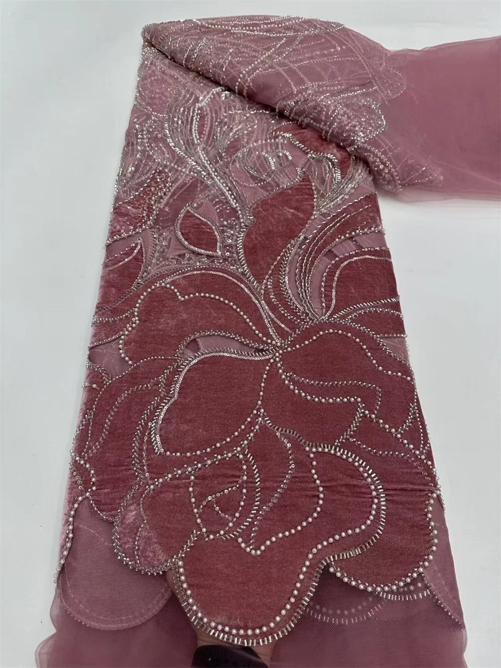 

Fashion Velvet Lace Fabric 5 Yards High Quality 2025 Onion Color African Groom Lace Hand Beaded Lace Fabric For Wedding A1223-1