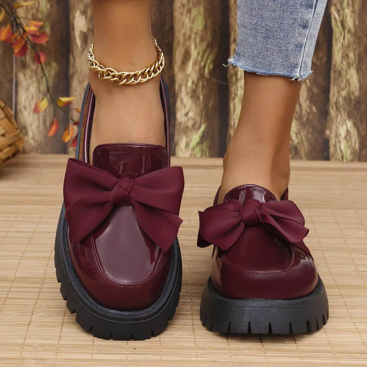 Mocasines de moda británica con nudo para mujer, talla grande, punta redonda, suela gruesa, zapatos de cuero pequeños, para las cuatro estaciones, calzado individual.