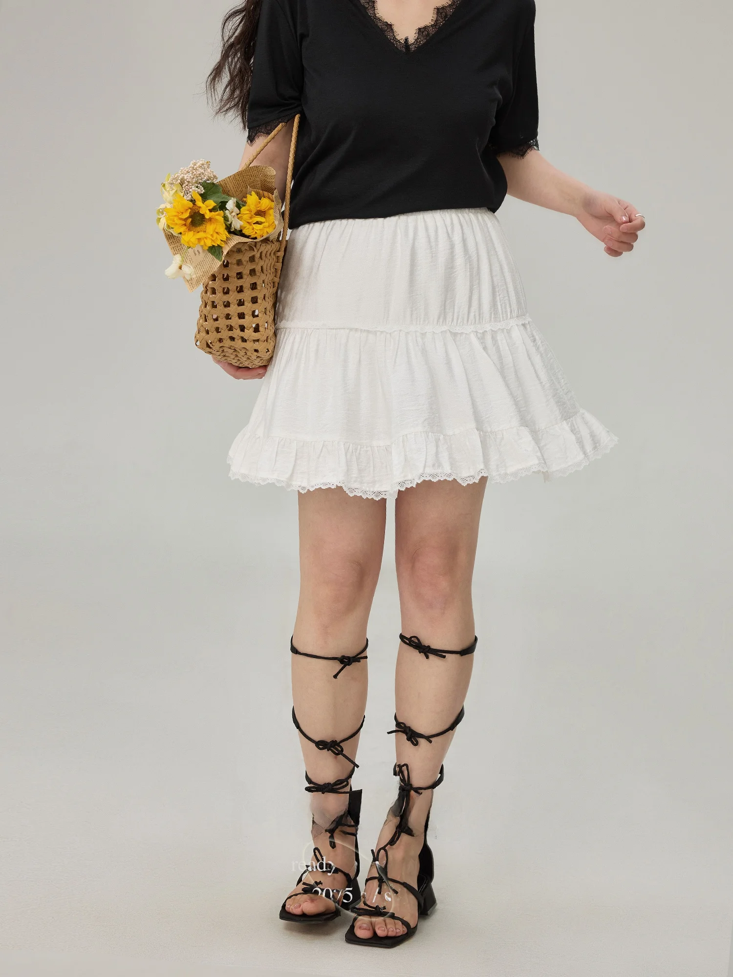 

Monika plus Size Women's High Waist Elastic Short Skirt Conceal Hip Micro Fat Mm White A-Line Skirt Korean Style Commute