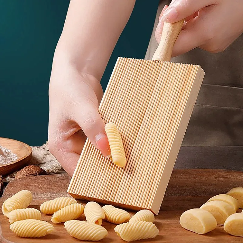 

Gnocchi Maker Boards Wooden Garganelli Board Non-sticky Practical Pasta Gnocchi Macaroni Board With Handle Kitchen Cooking Tools